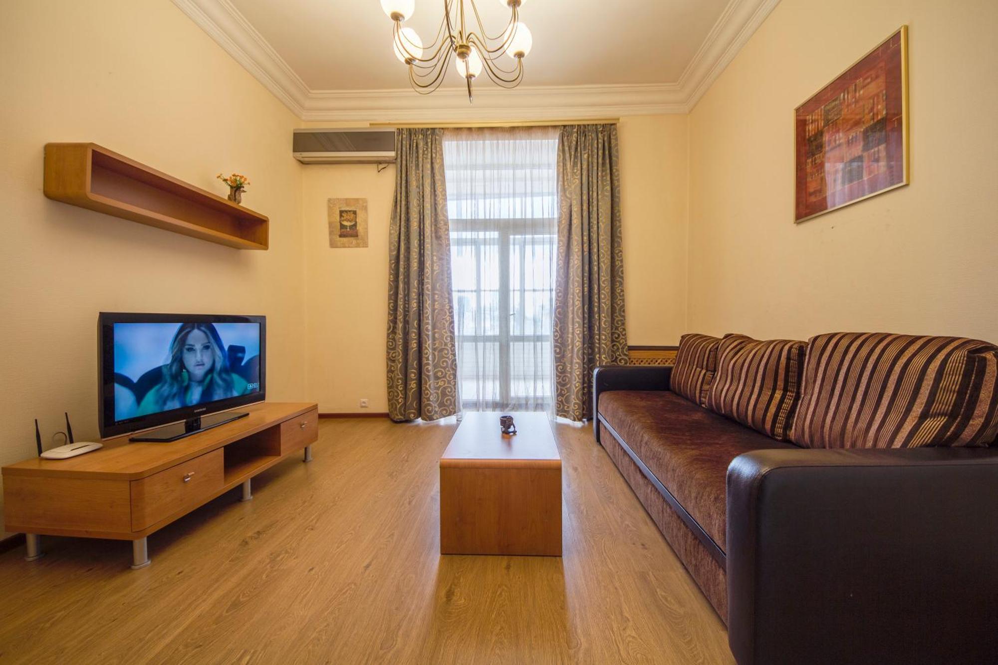 Central Apartments Kyiv Exterior photo