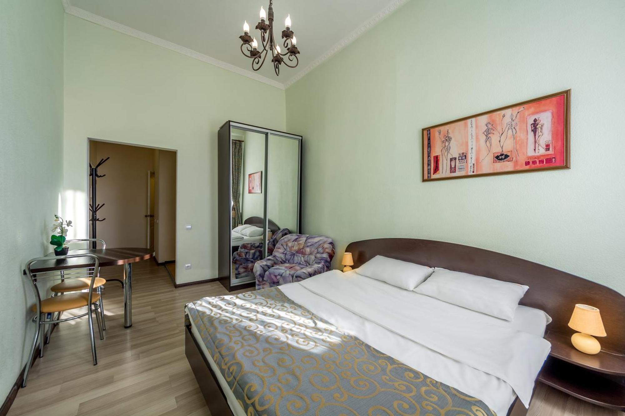 Central Apartments Kyiv Exterior photo