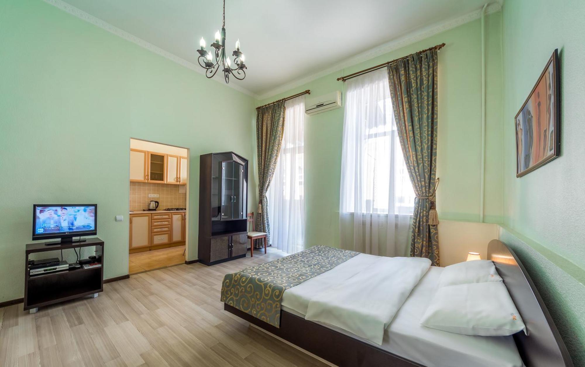 Central Apartments Kyiv Exterior photo