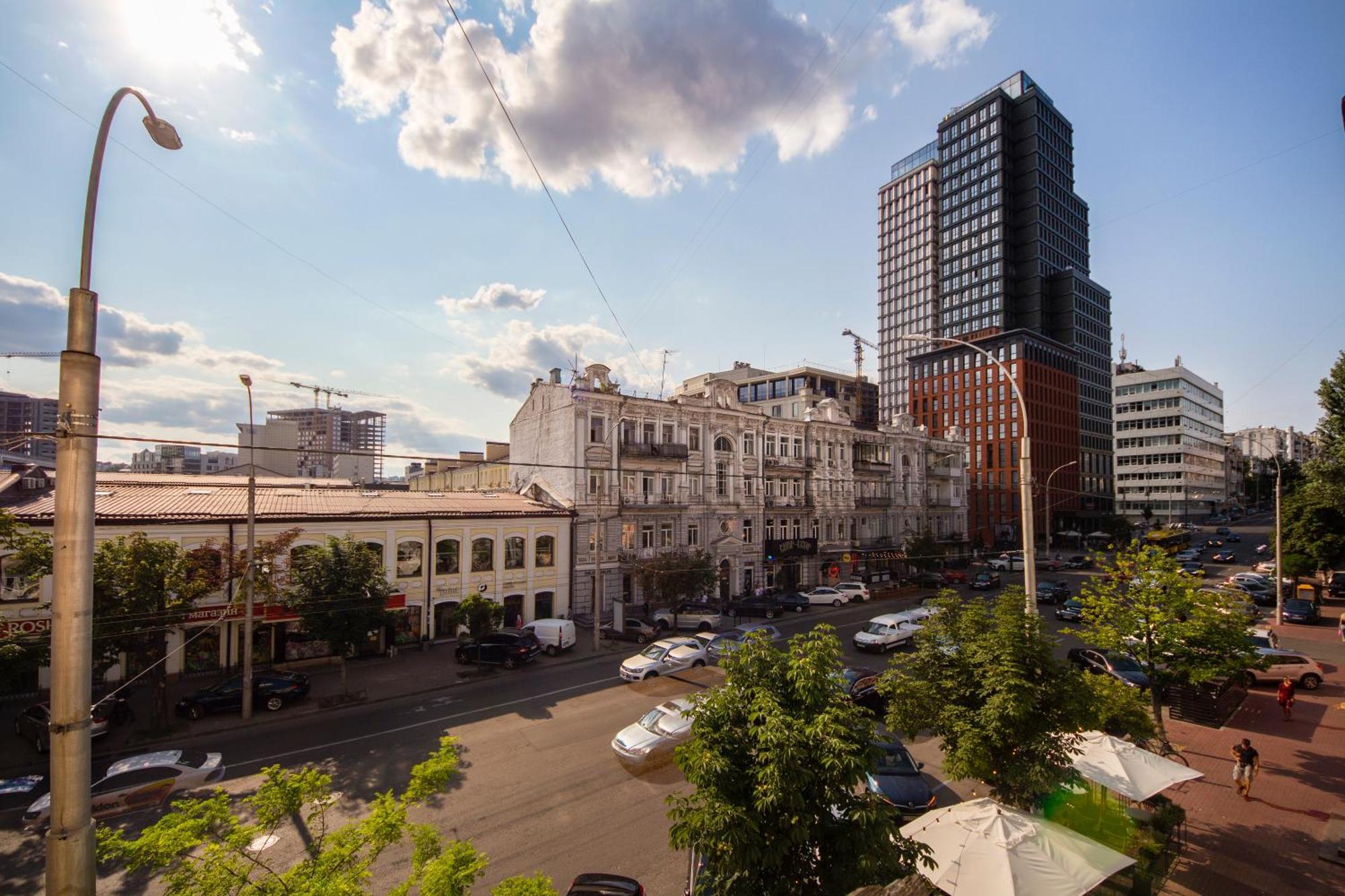 Central Apartments Kyiv Exterior photo